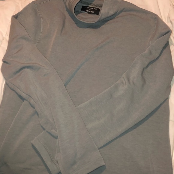 Banana Republic Polartec Fleece Mock-Neck sweater - Picture 4 of 5